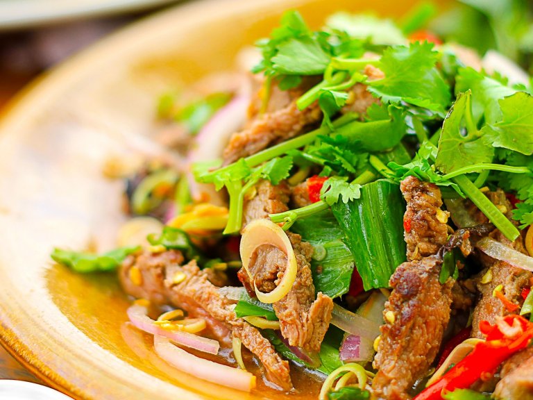 За мезе: Пикантна салата с телешко