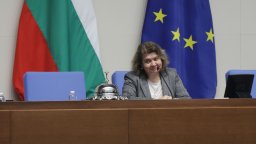 ГЕРБ и ИТН поискаха ротация на председателя на НС, БСП са против смяна на Киселова