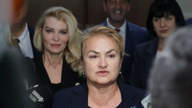 "Величие": Борисов разиграва представление, за да се върне на бял кон като премиер