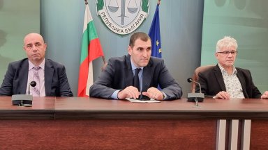 Четирима са вече арестуваните за "черно тото", сред тях и мъжът на Златка Райкова