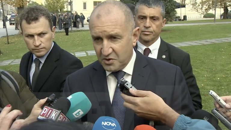 Президентът: Борисов капитулира пред Пеевски и предава властта