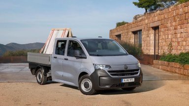 Volkswagen пусна нова версия на Transporter с двойна кабина и платформа