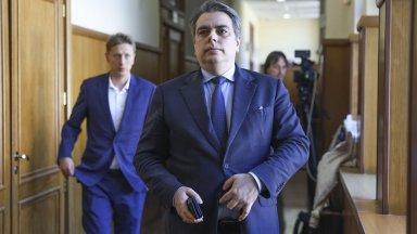 Асен Василев: Целият бюджет трябва да бъде преработен