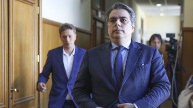 Съдът отказал да разпита Василев - "неизвестния депутат", заради когото делото "Коцев" се гледа в София