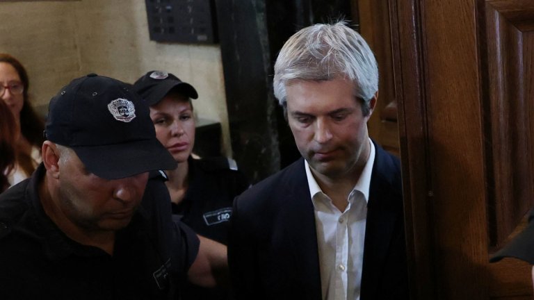 Благомир Коцев остава в ареста, един от съдиите с особено мнение