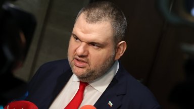 Пеевски: Крадците са в стрес, пачки няма да има. За хората обаче гориво ще има