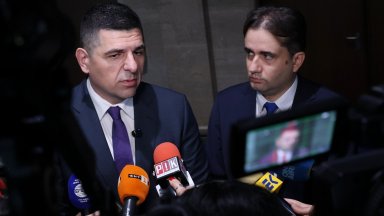 Лидерите на Да България настояха веднага НСО да свали охраната