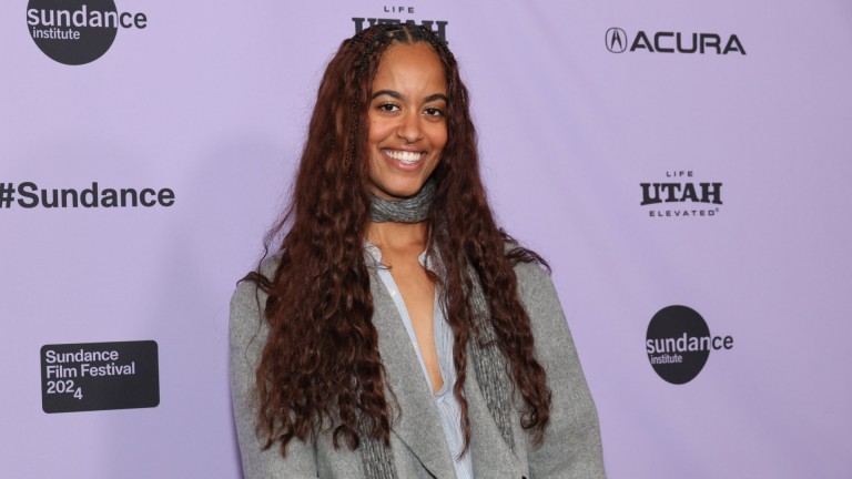 Приятелите на Малия Обама са притеснени за нея заради бурния й начин на живот