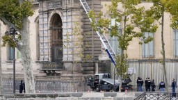 Крадците са прекарали в Лувъра по-малко от четири минути - хронология на обира