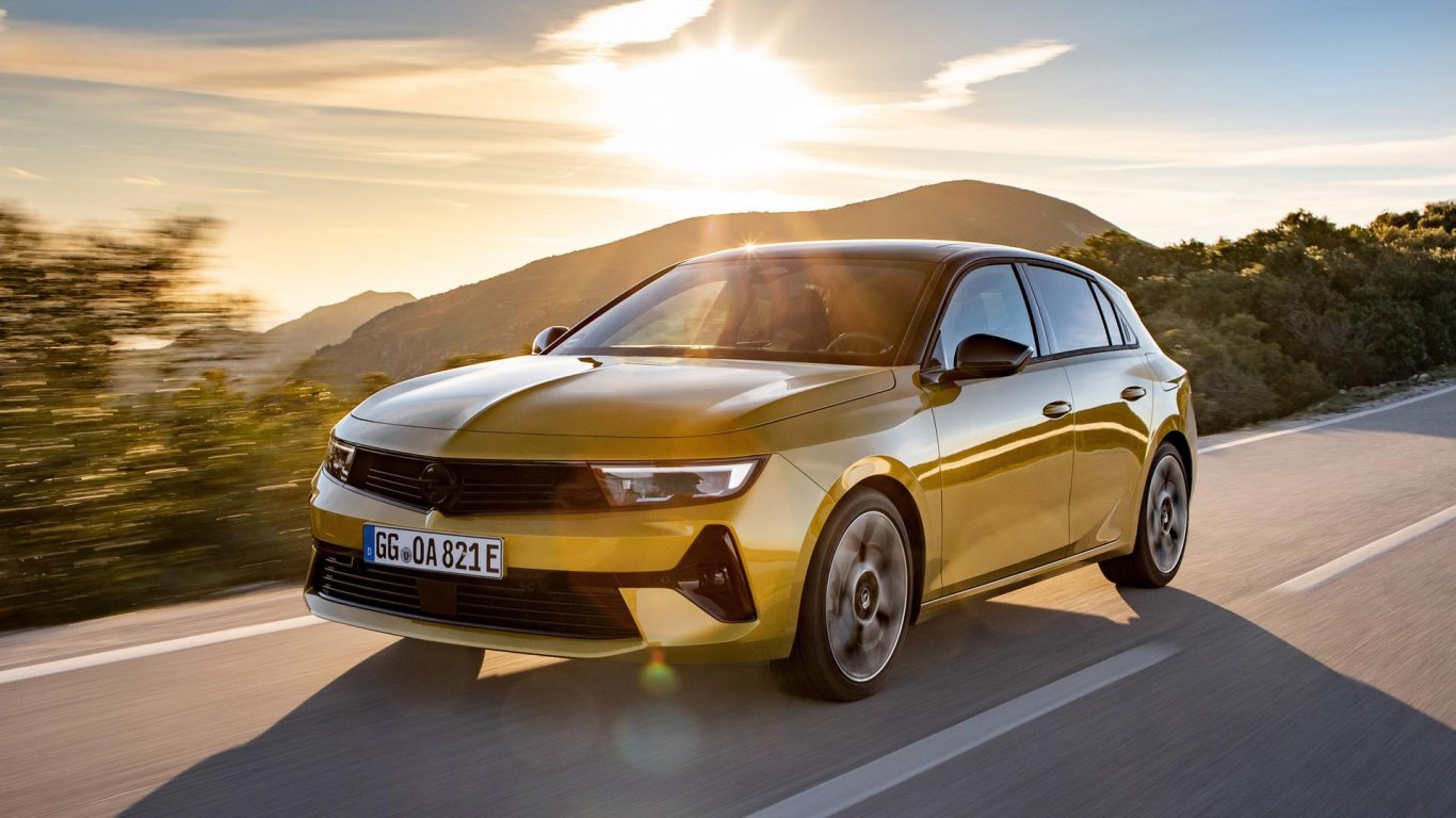 Opel Astra Plug-in Hybrid получи повече мощност и по-голям пробег на ток