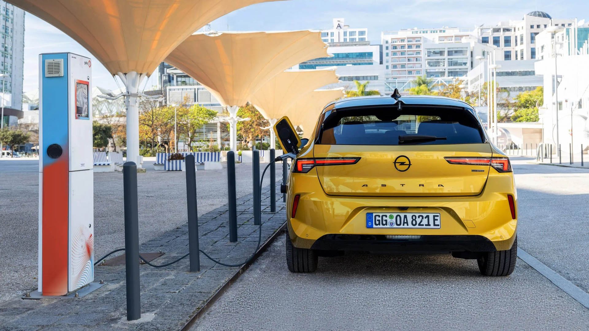 Opel Astra Plug-in Hybrid 