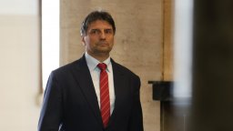 МВР започна спешна проверка по сигнали за заплахи срещу журналиста Димитър Стоянов