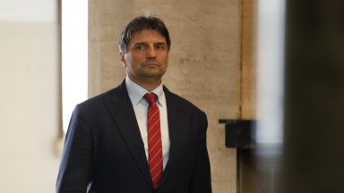 МВР започна спешна проверка по сигнали за заплахи срещу журналиста Димитър Стоянов