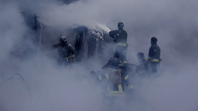 Десетки ранени след взрив на бомба в нощен клуб в Перу, има хора с ампутирани крайници