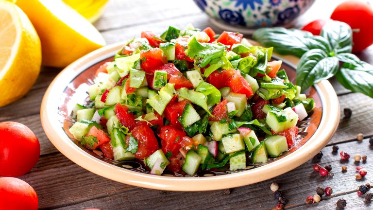 За мезе: Полска салата с кориандър