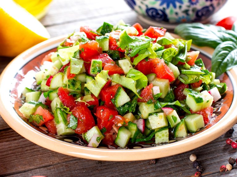 За мезе: Полска салата с кориандър