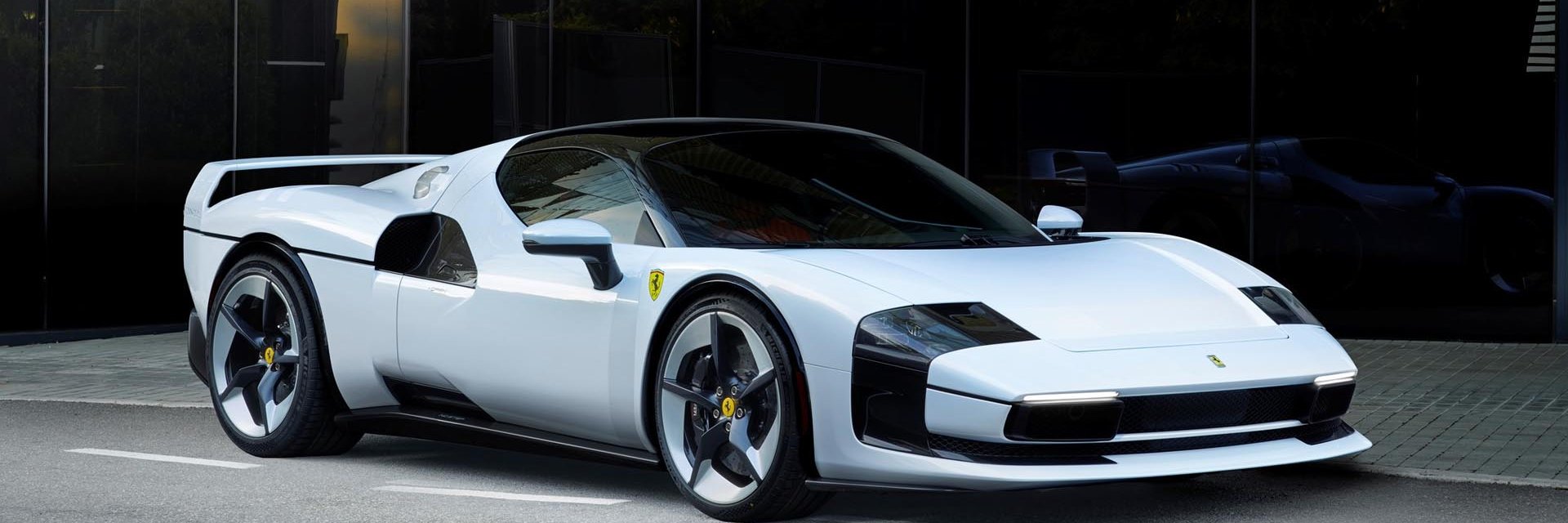 Ferrari показа уникално купе SC40