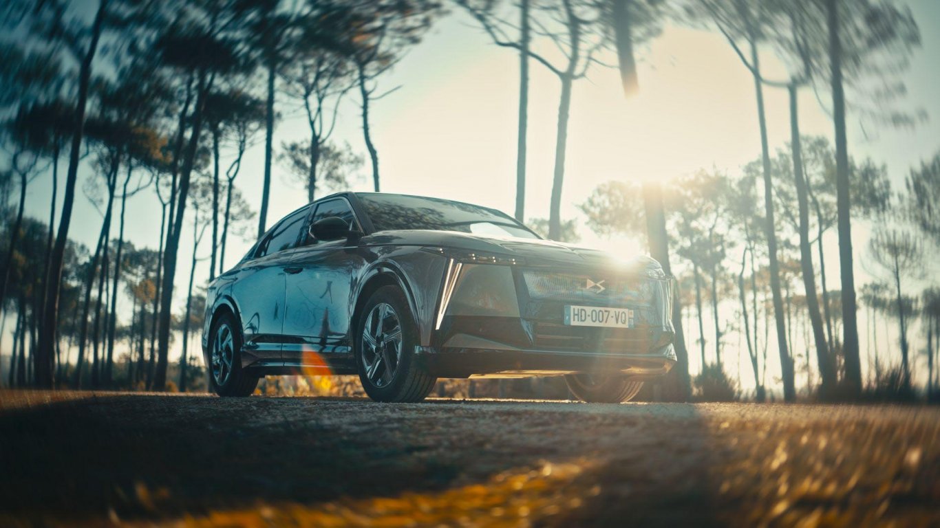 Новият DS N°8 доказа, че изминава над 750 км без зареждане