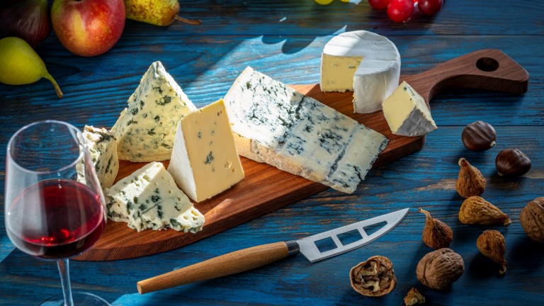 Класация: Кои са топ 5 сини сирена в света, които задължително трябва да опитате