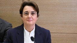 Шефката на Лувъра иска полицейски участък в музея