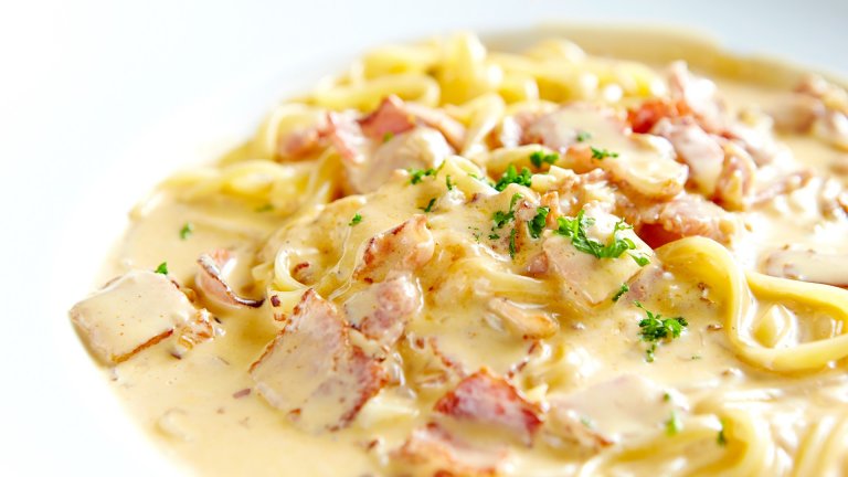 Паста с бекон и сметана