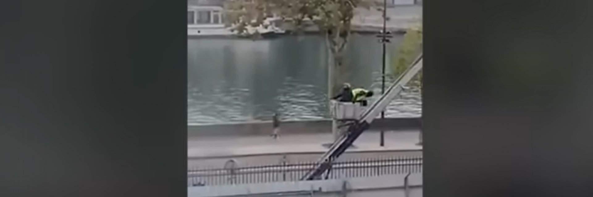 Видео показва обира на века в Лувъра, откриха отпечатъци от крадците