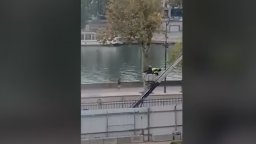 Видео показва обира на века в Лувъра, откриха отпечатъци от крадците