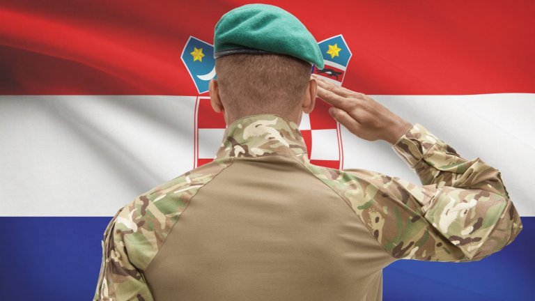 Първите 800 наборници влязоха в казарми за възобновена задължителна служба в Хърватия