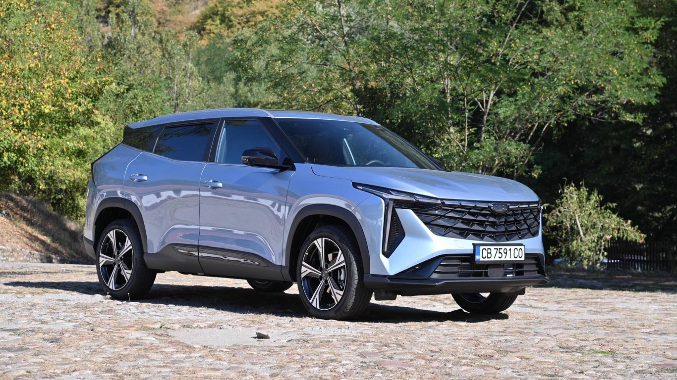 Трети кросоувър от Geely дебютира в България (снимки и видео)