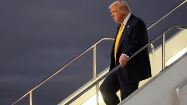 Доставката на нов самолет от "Боинг" за президента на САЩ  се отлага с още година