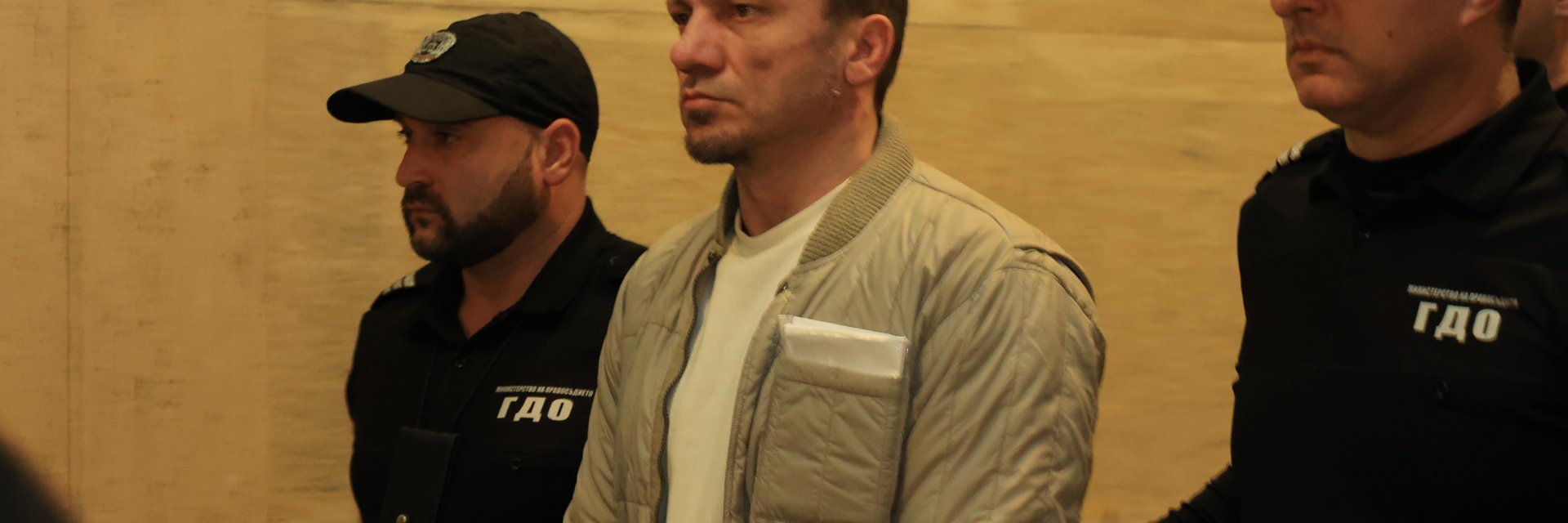 17 обвинения за Хасърджиев и още трима, сред тях и създаване на порнография с лица под 18 г.