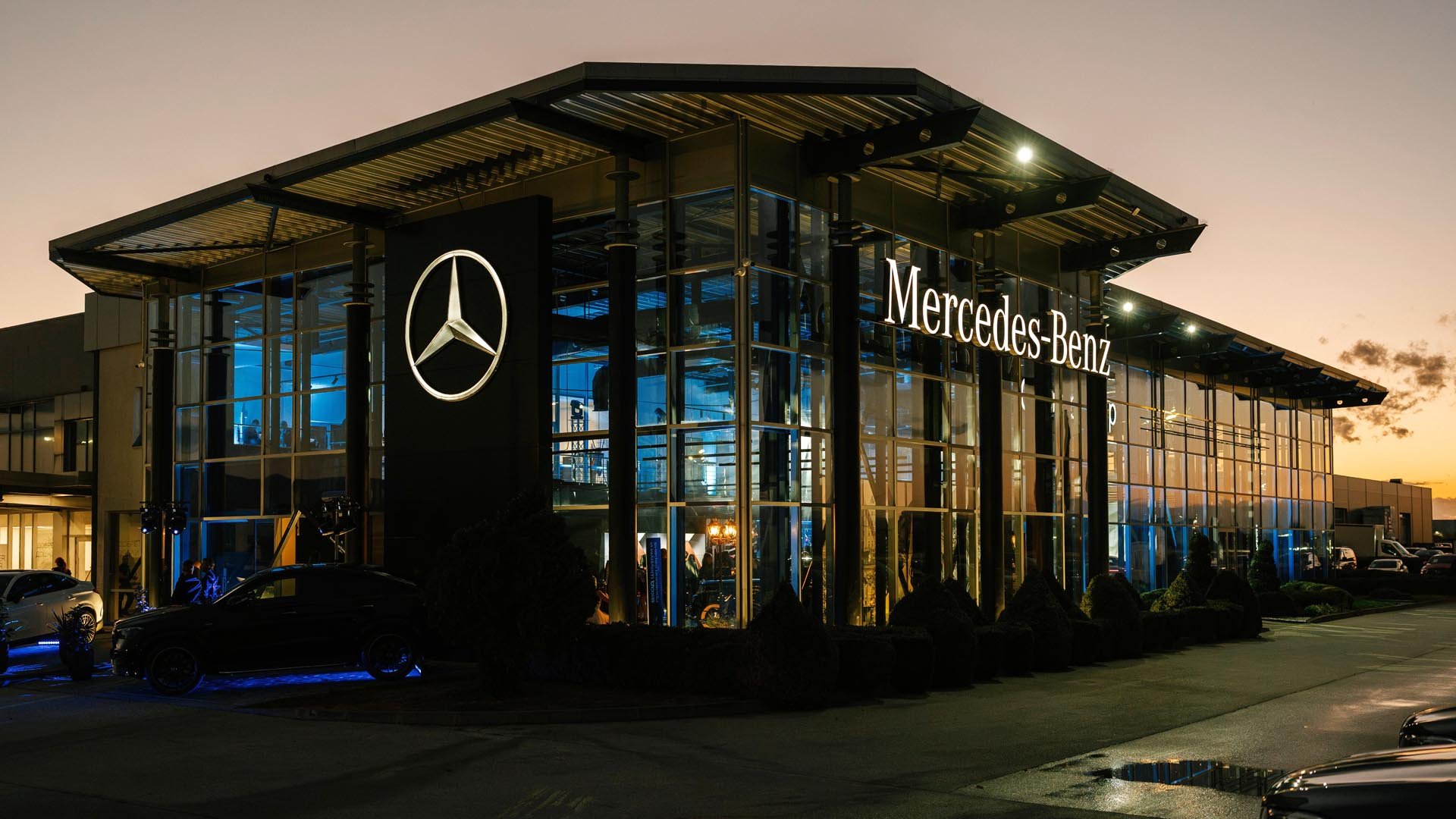 Обновеният комплекс на Mercedes-Benz в Пловдив