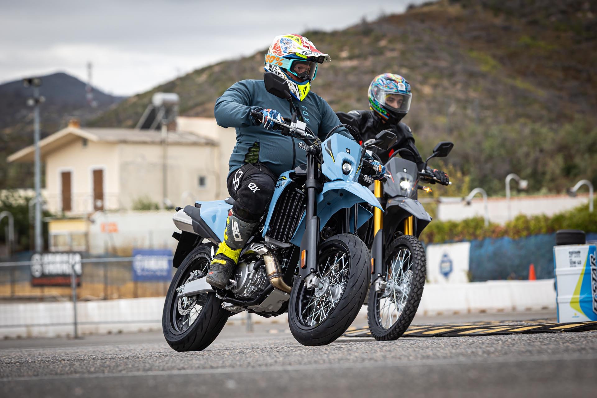 Suzuki DR-Z4S и DR-Z4SM