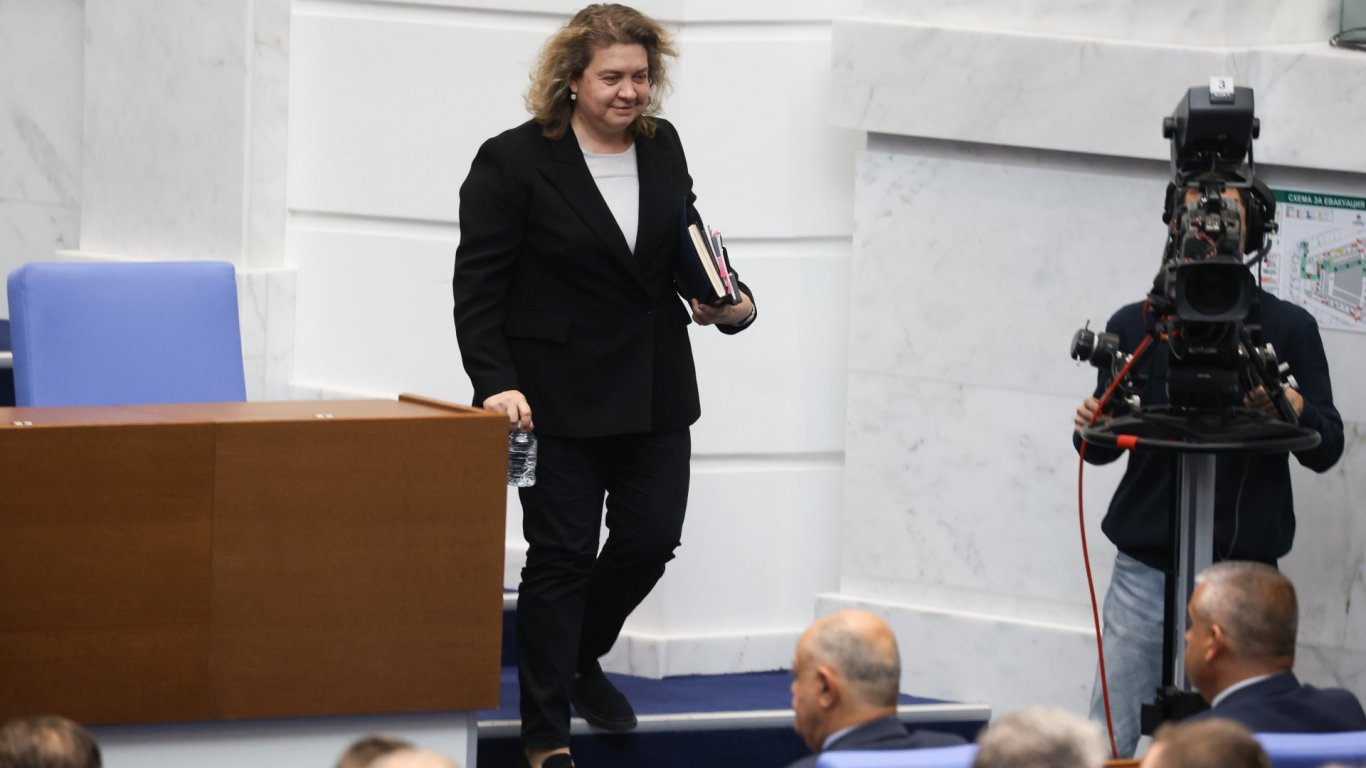 Киселова: В политиката цената винаги е по-висока в края