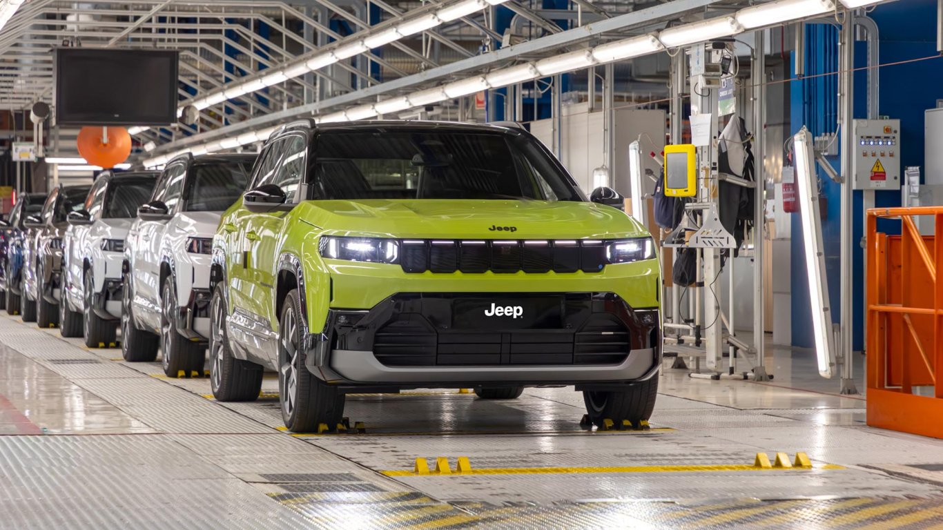 Jeep стартира производството на новия Compass