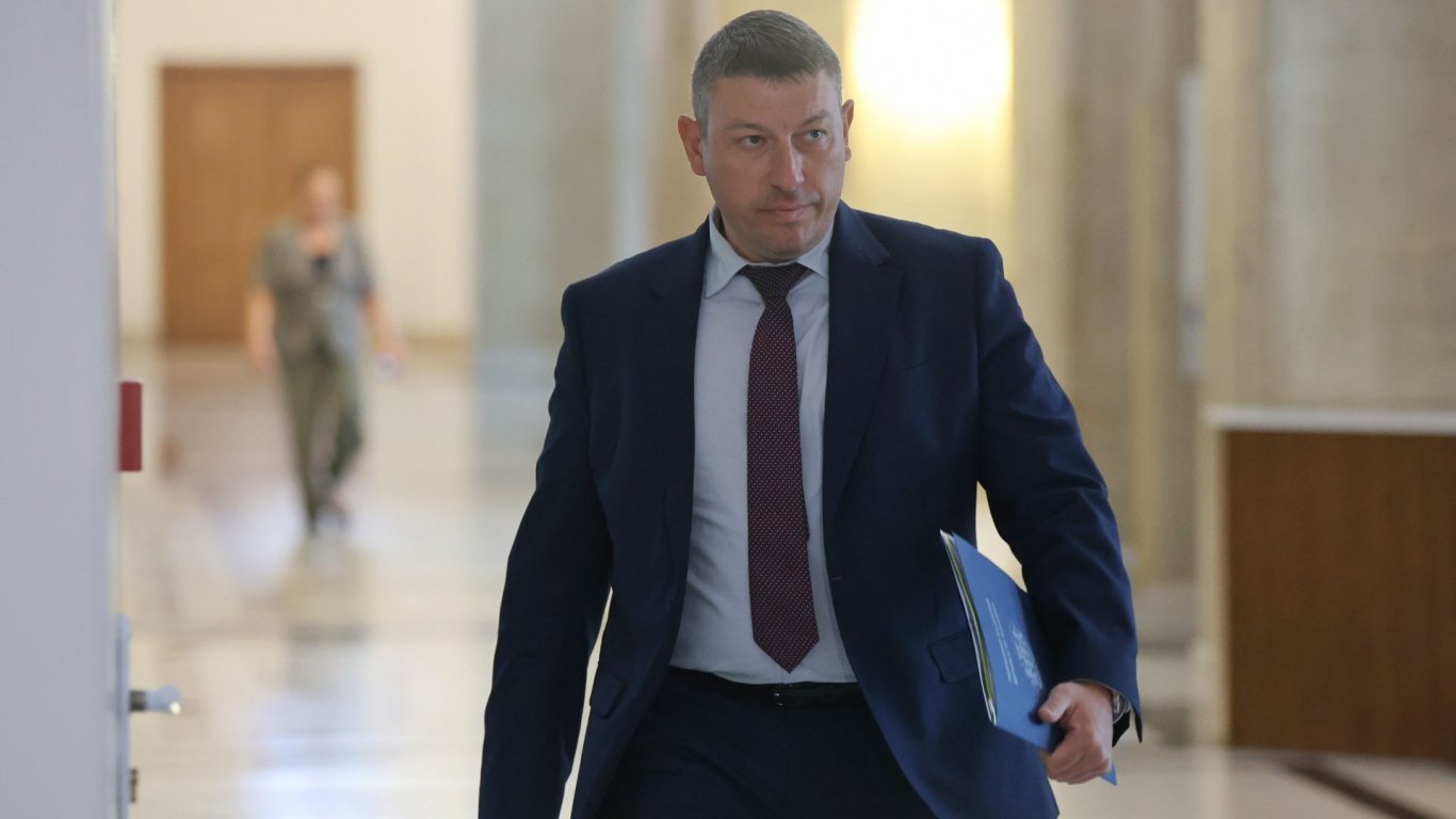 Парламентът избира титулярен шеф на ДАНС за седмица