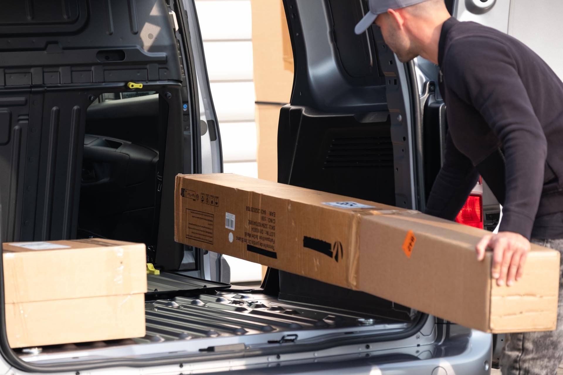 Благодарение на системата Magic Cargo, FIAT Doblò осигурява товарно пространство до 3,09 метра