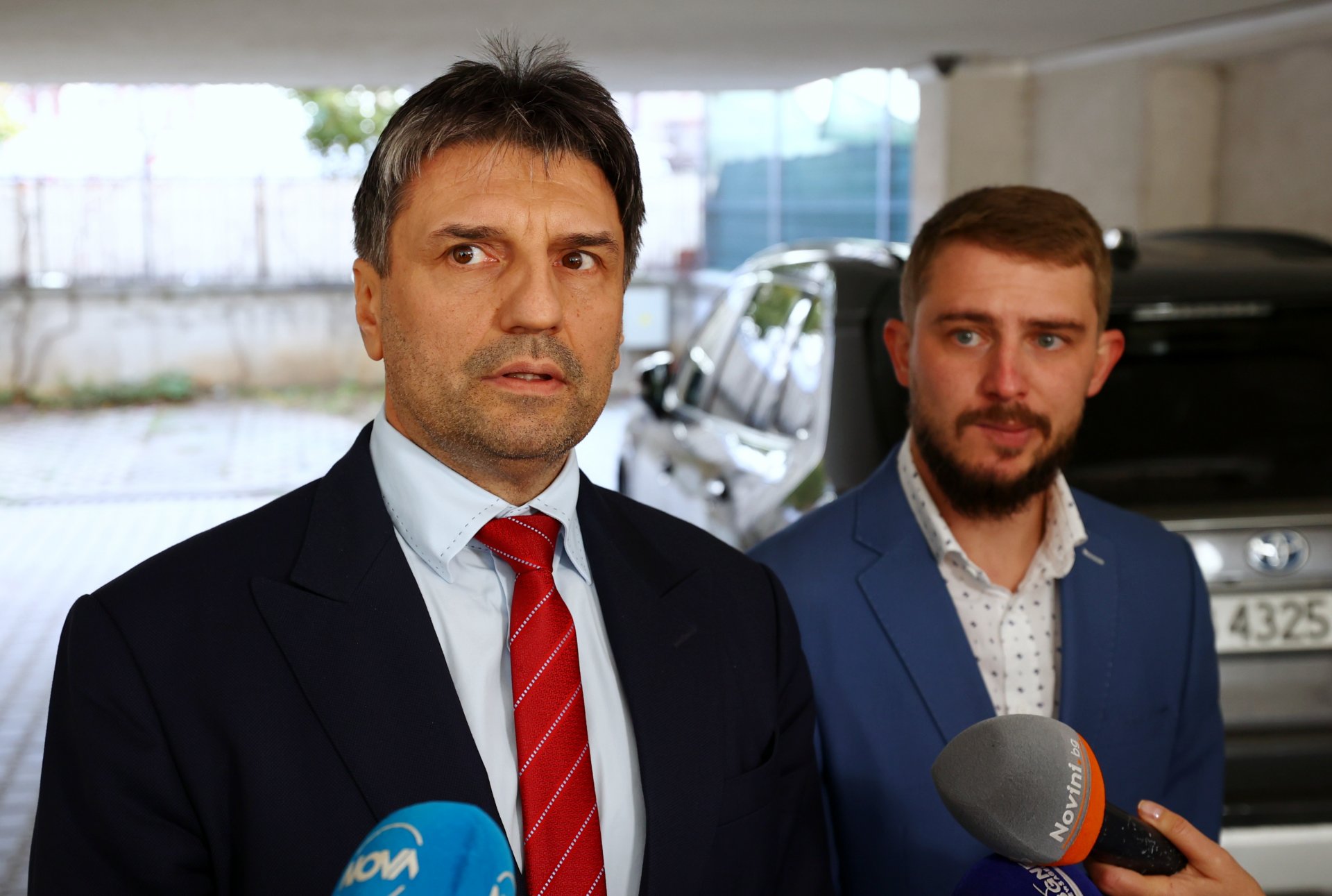 Директорът на СДВР главен комисар Любомир Николов дава брифинг пред медиите във връзка със задържани наркотици