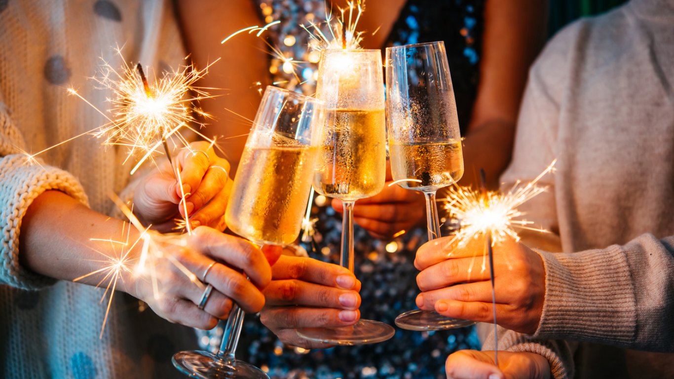  Как посрещат Нова година в Ливан, Йордания и Грузия?