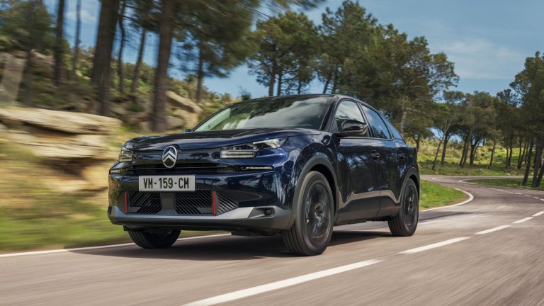 Citroen C4 се превръща в „Летящо килимче“ с иновативно окачване