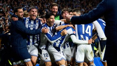 Горещото баско дерби не разочарова - драма, 5 гола и много нерви в Сан Себастиан