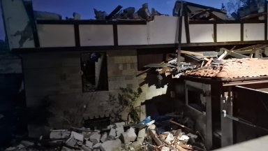 Сараите на Ахмед Доган в столичния квартал "Бояна" вече са история (снимки)