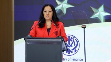 Лиляна Павлова: България не просто сменя валутата си - сменя измерението си
