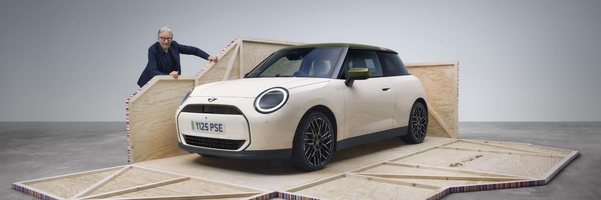 MINI Paul Smith Edition е плод на успешното британско сътрудничество