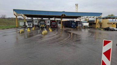 Отвориха и за камиони "Дунав мост", преминават средно за 25 минути