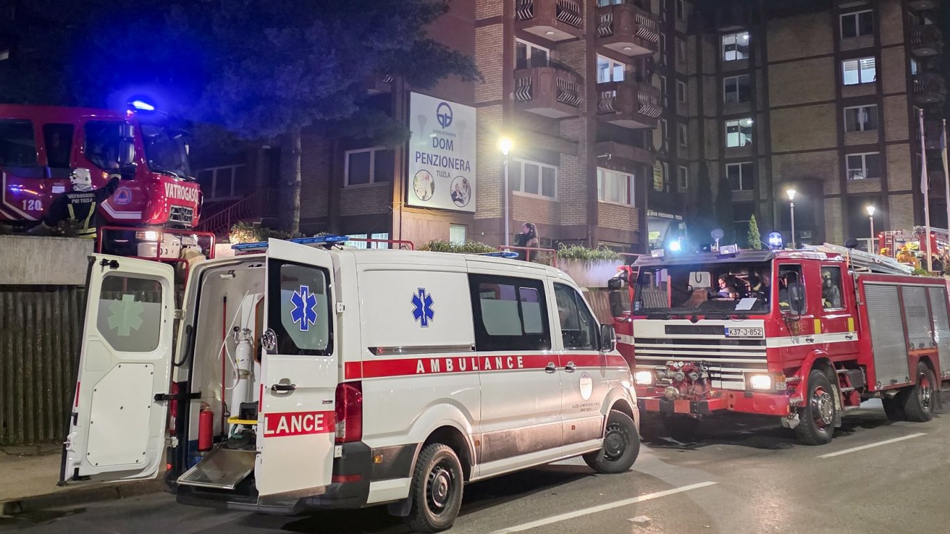 Голям пожар в дом за възрастни в Босна и Херцеговина, има загинали (снимки/видео)