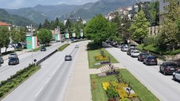 "Най-силният от Вранча насам": Трусът от Ксанти изкара хората на улиците в Смолян 