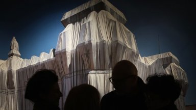 Кураторът Гергана Михова: "Кристо и Жан-Клод. Опакованият Райхстаг" е връщането на Явашев в България посмъртно