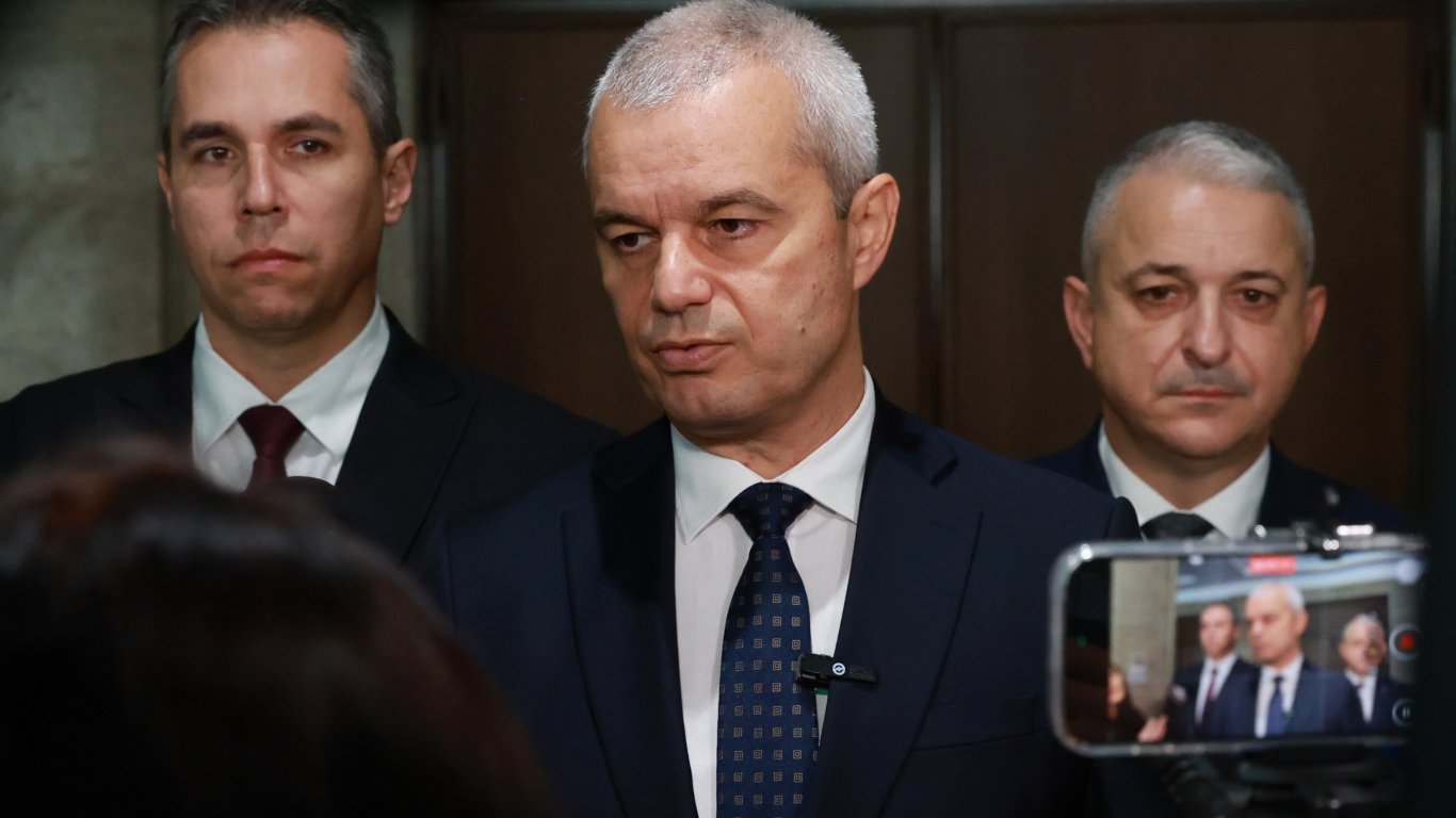 "Възраждане" внася допитване до ЕК защо няма реакция за забраната за износ на горива