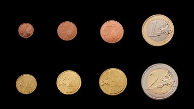 Пускат българските евромонети в пощите и банките от 1 декември